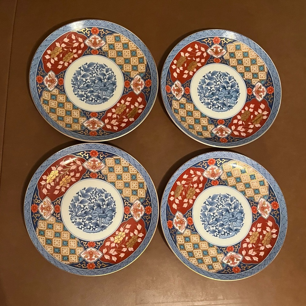 Imari Floral Salad/Dessert Plates - Smithsonian Institute Japan, Set of 4